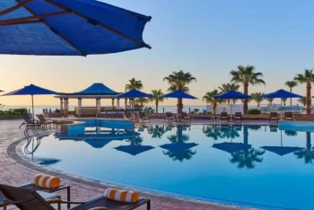 فندق امباي بيتش